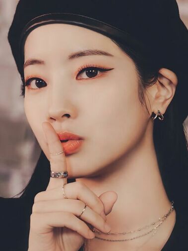 Dahyun (다현)